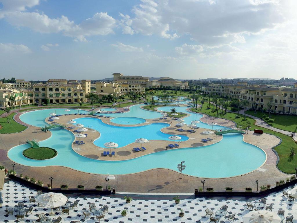 Mövenpick Cairo Media City